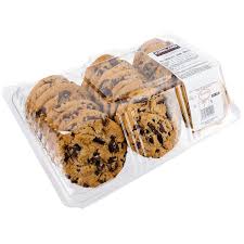 Macadamia Nut Chocolate Chips & Oatmeal Raisin Cookies (24)